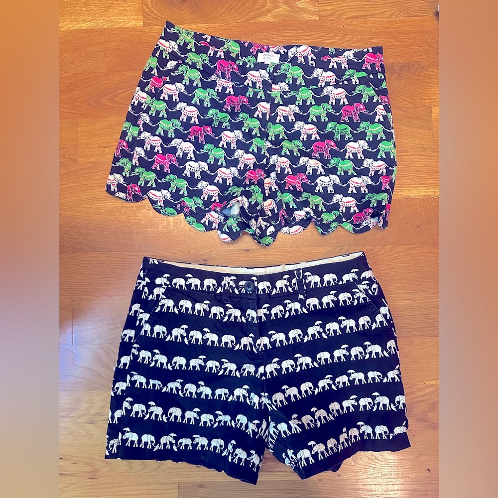 Crown & Ivy Navy Elephant Print Scallop and Navy White Elephant Shorts